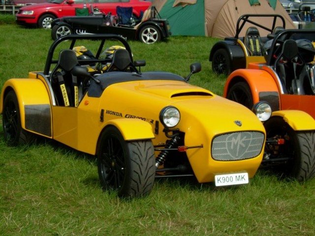 Rescued attachment Indy at Donnington.jpg